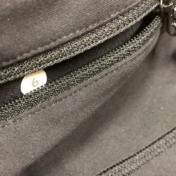 Lululemon size 6 fitness legging - Picture 16 of 16